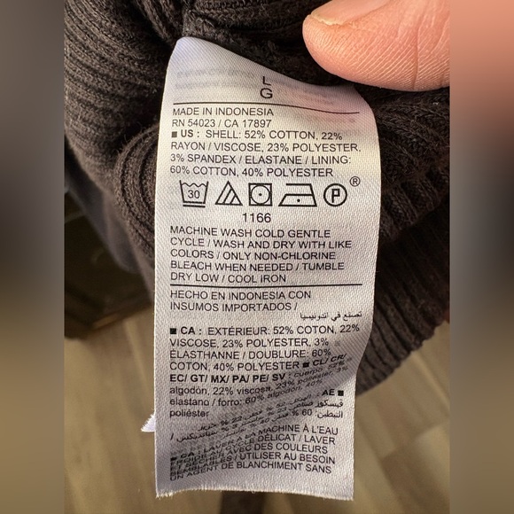 Old Navy Maternity Maxi Dress - Picture 3 of 3